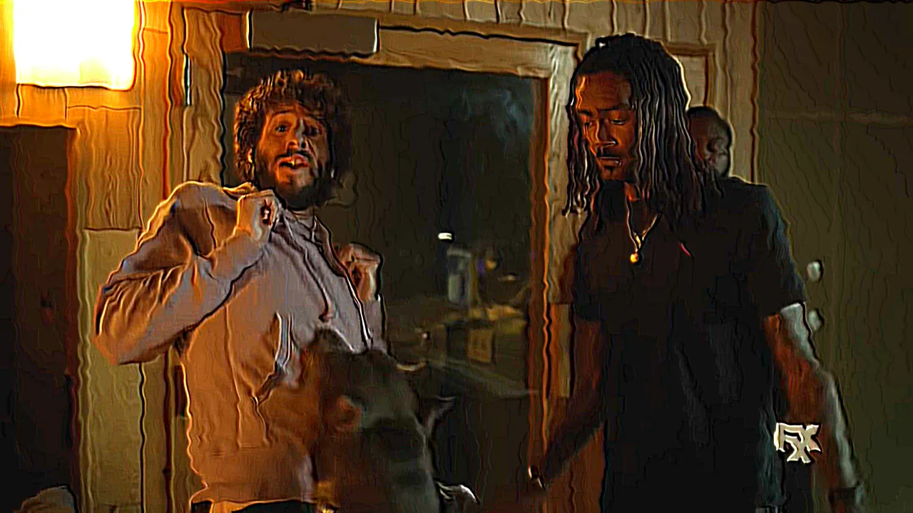 During my first shrooms trip (half an eighth) I peaked while watching the first episode of Dave. Looked something like this but with more of a soft glow on everything I couldn't seem to replicate.
