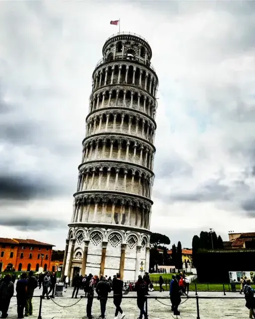 Trippy tower of pisa