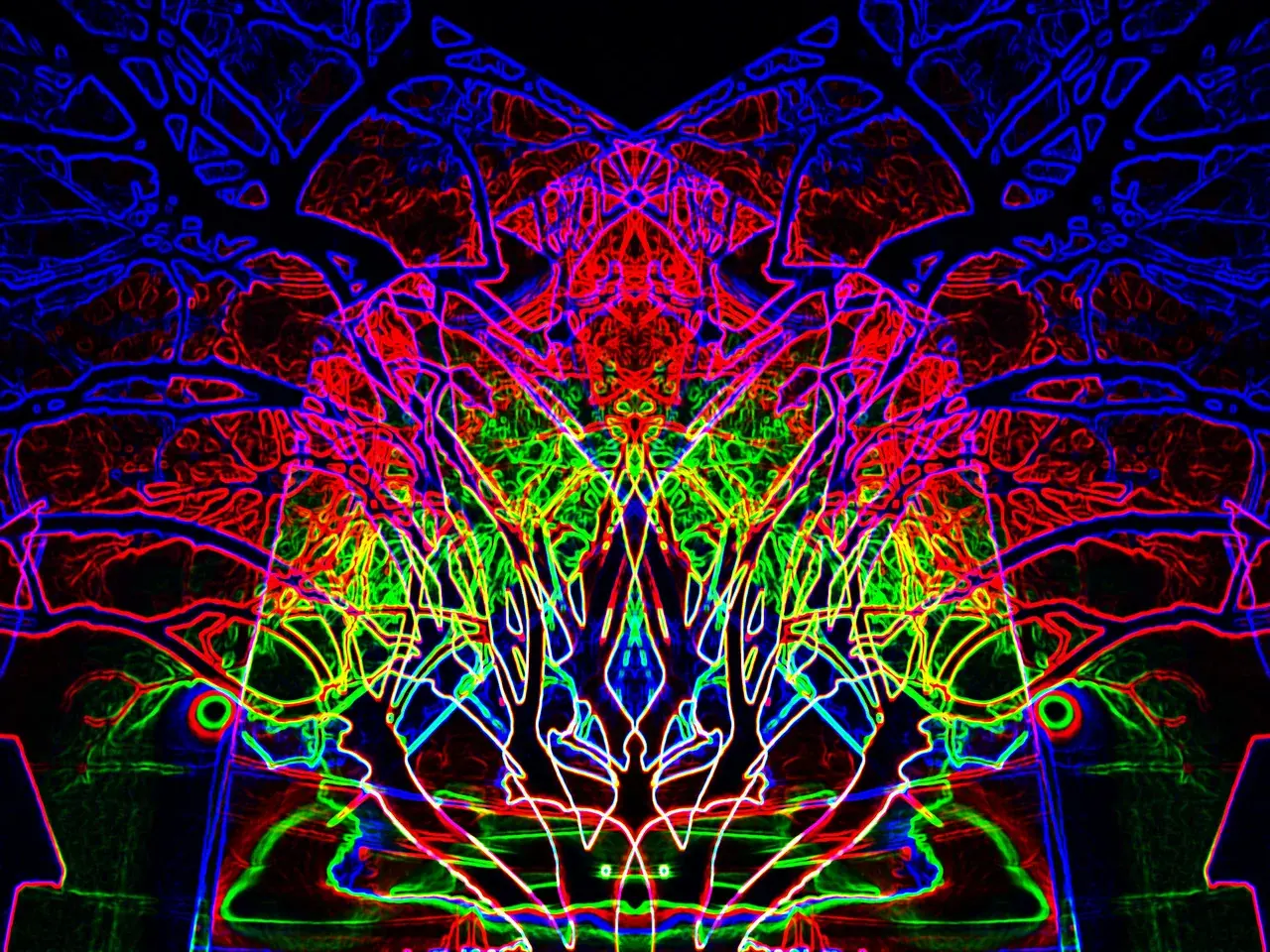 I made this actually before I tried DMT, but I realized this is the probably the best replication of what I saw (I don't know if i can ever manage to remember specific patterns, but hopefully this is close enough. I used a picture of a tree, which really helped I think)