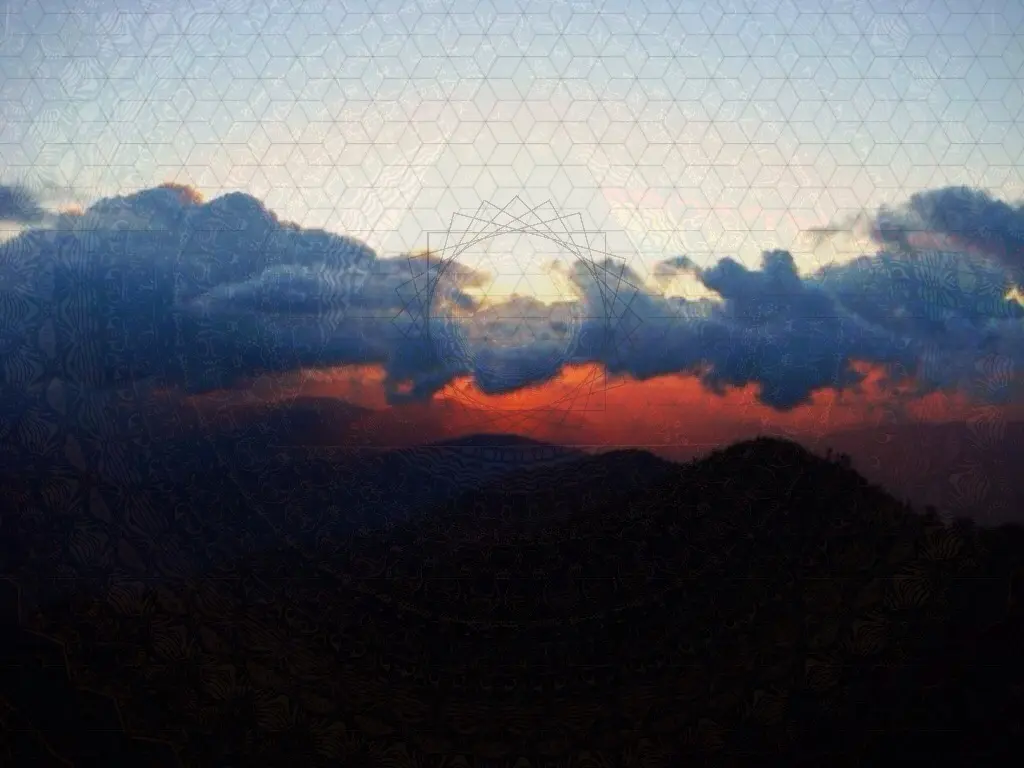 Smoky Mountain sunset peaking