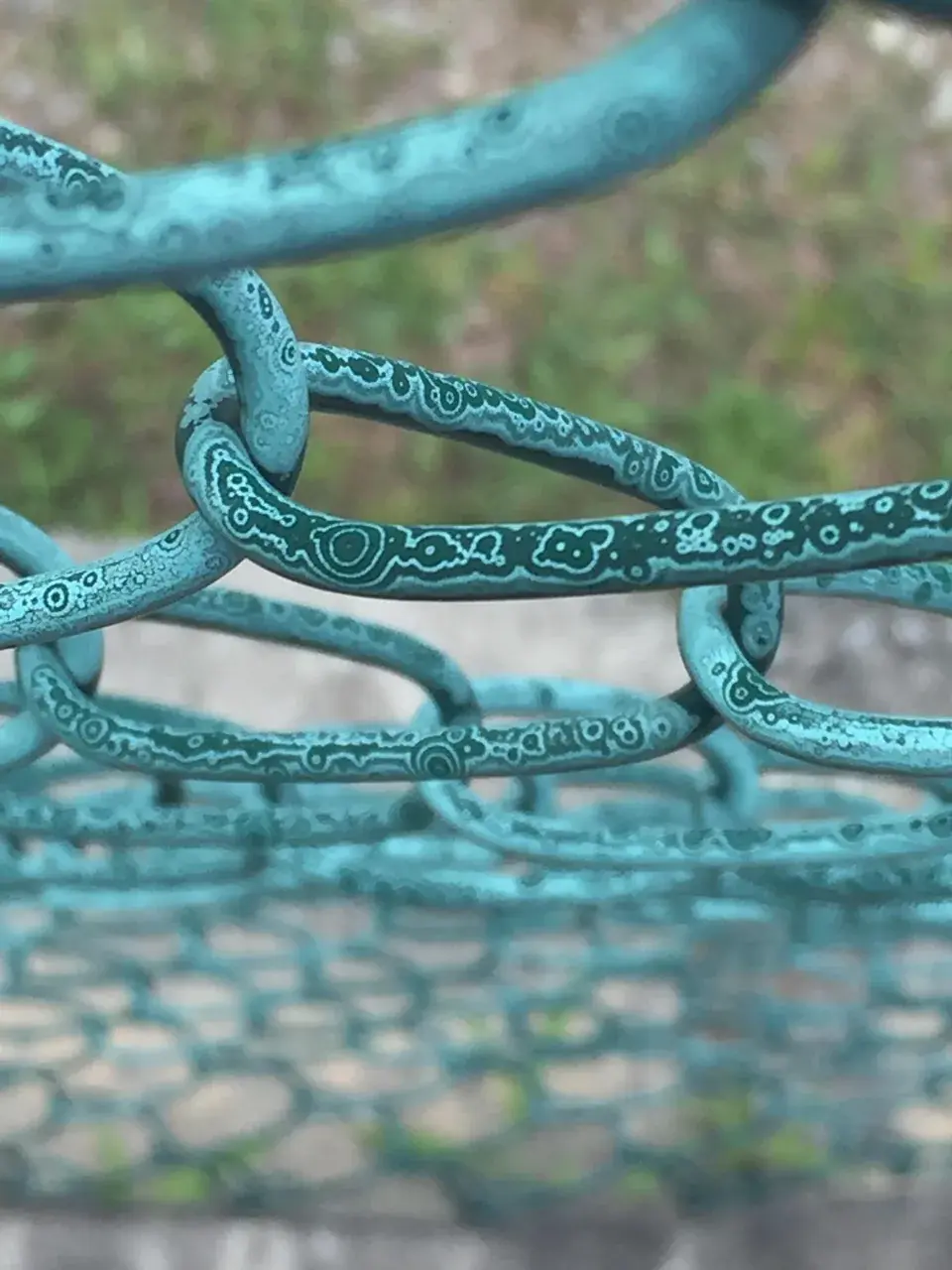 Patterns on 4-ho-met