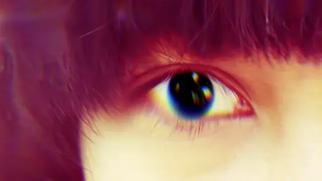 250ug, no glasses & close quarters eye contact