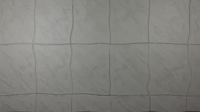 Something's off with these tiles (2C-B 20mg)