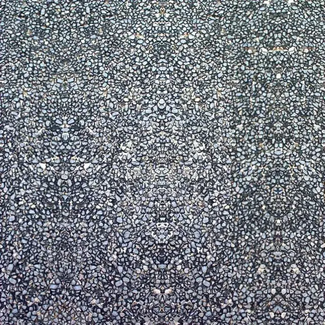 Since everyone liked my first attempt a lot, have some pebbles at peak 150ug! Symmetry, drifting, color change.
