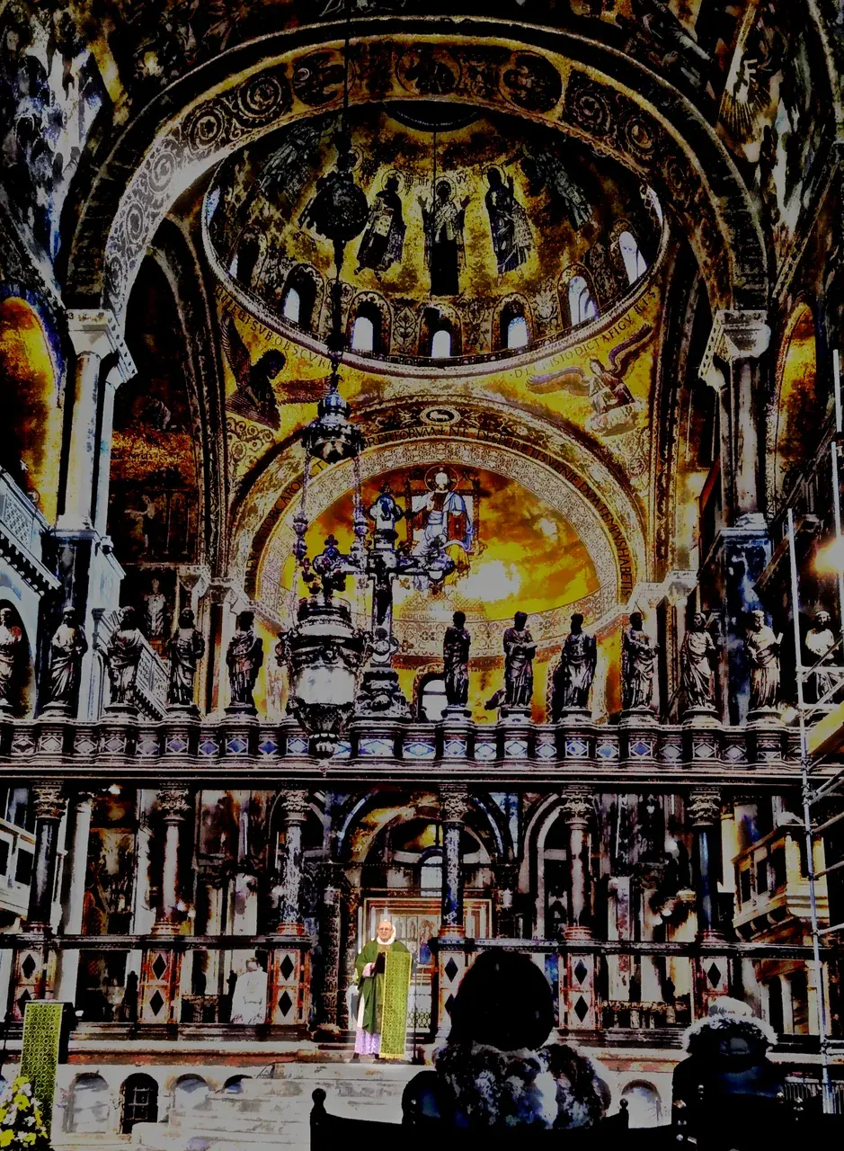 Not sure where else to post this. Not drug-induced. When I'm in a church and stare at the priest, the rest of the visual field becomes hyper-enhanced, I experience extreme acuity and colour enhancement, depth perception distortions, as if everything becomes too bright and too dark at the same time