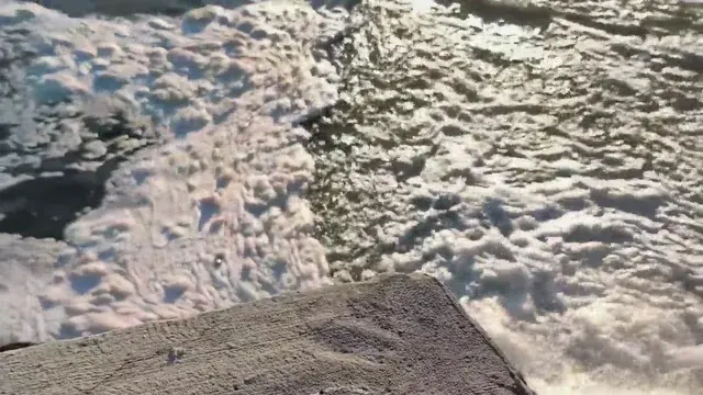 Starting to feel it (LSD come up)