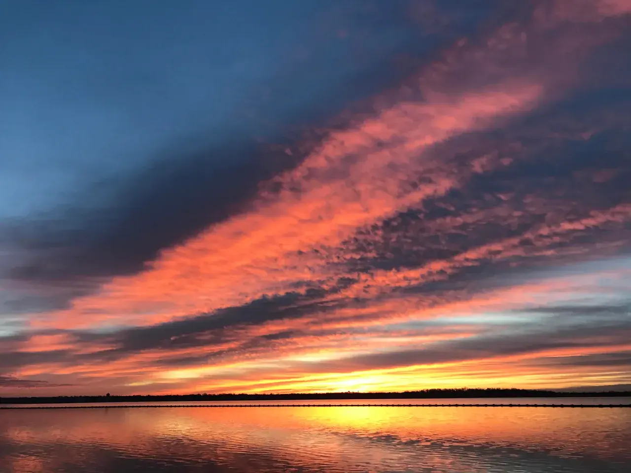 Sunrise peaking on 5 tabs this morning. This is unaltered. I would love to see anybody play with it :)
