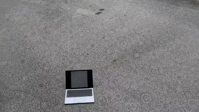 This laptop is bleeding into reality on  20mg 4-aco-dmt